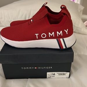 Tommy Hilfiger “Aliyah” slip-on shoes size 8